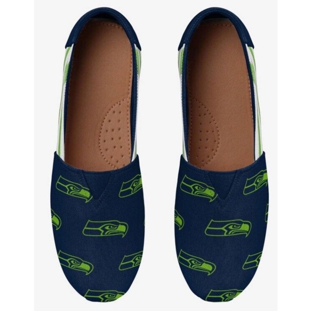 Seahawk Canvas Flats - Picture 3 of 6